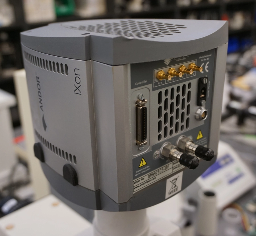 Andor Technology iXon EMCCD camera  model DV887ECS for high resolution fluorescence microscopy (4115)