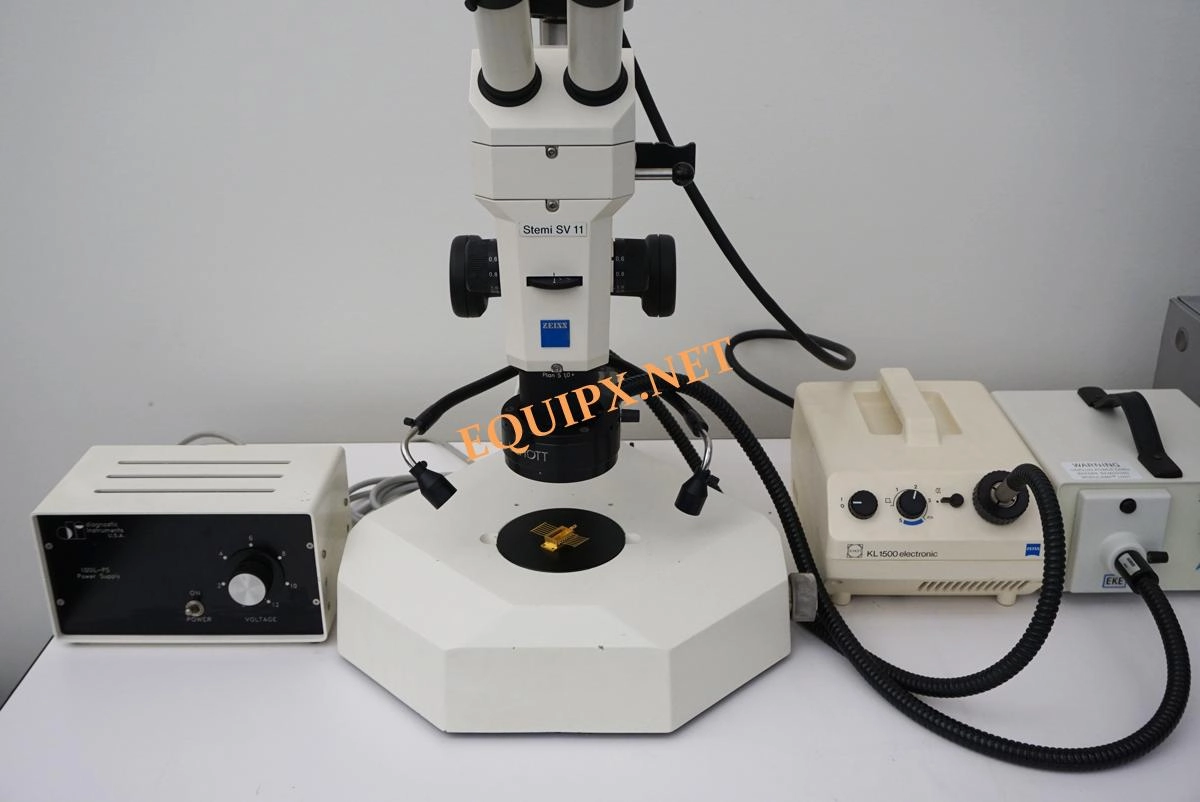 Zeiss STEMI  SV11 Trinocular stereozoom with Olympus DP-71 12mp digital camera and transmitted light base (4341)