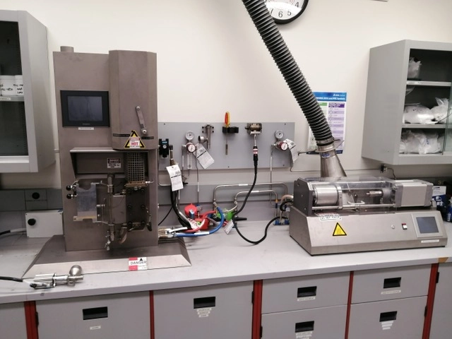 DSM Research Xplore Co-Rotating and Counter-Rotating Capable Vertical Twin Screw Extruder