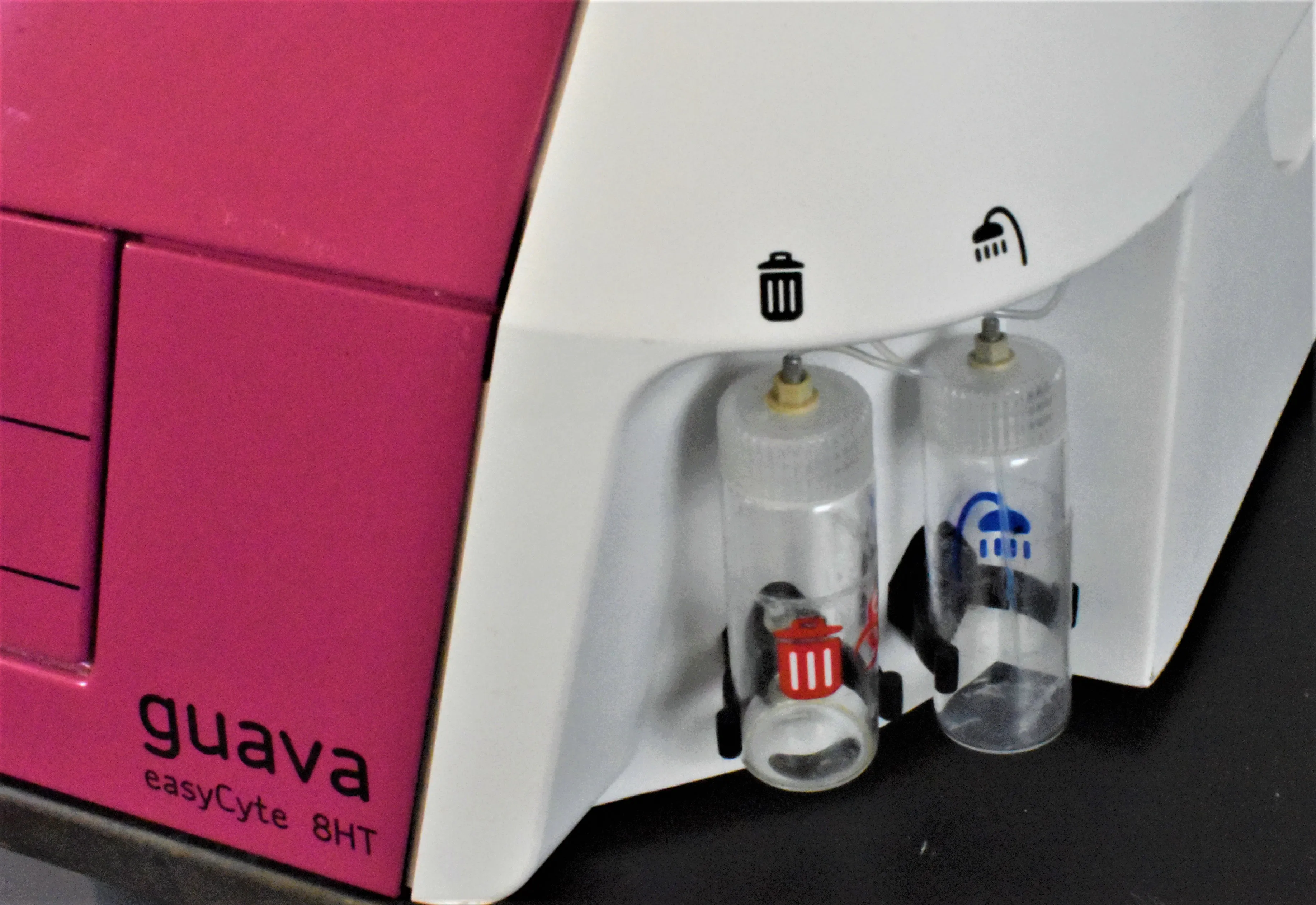 Millipore Guava EasyCyte 8HT Flow Cytometer | LabX.com