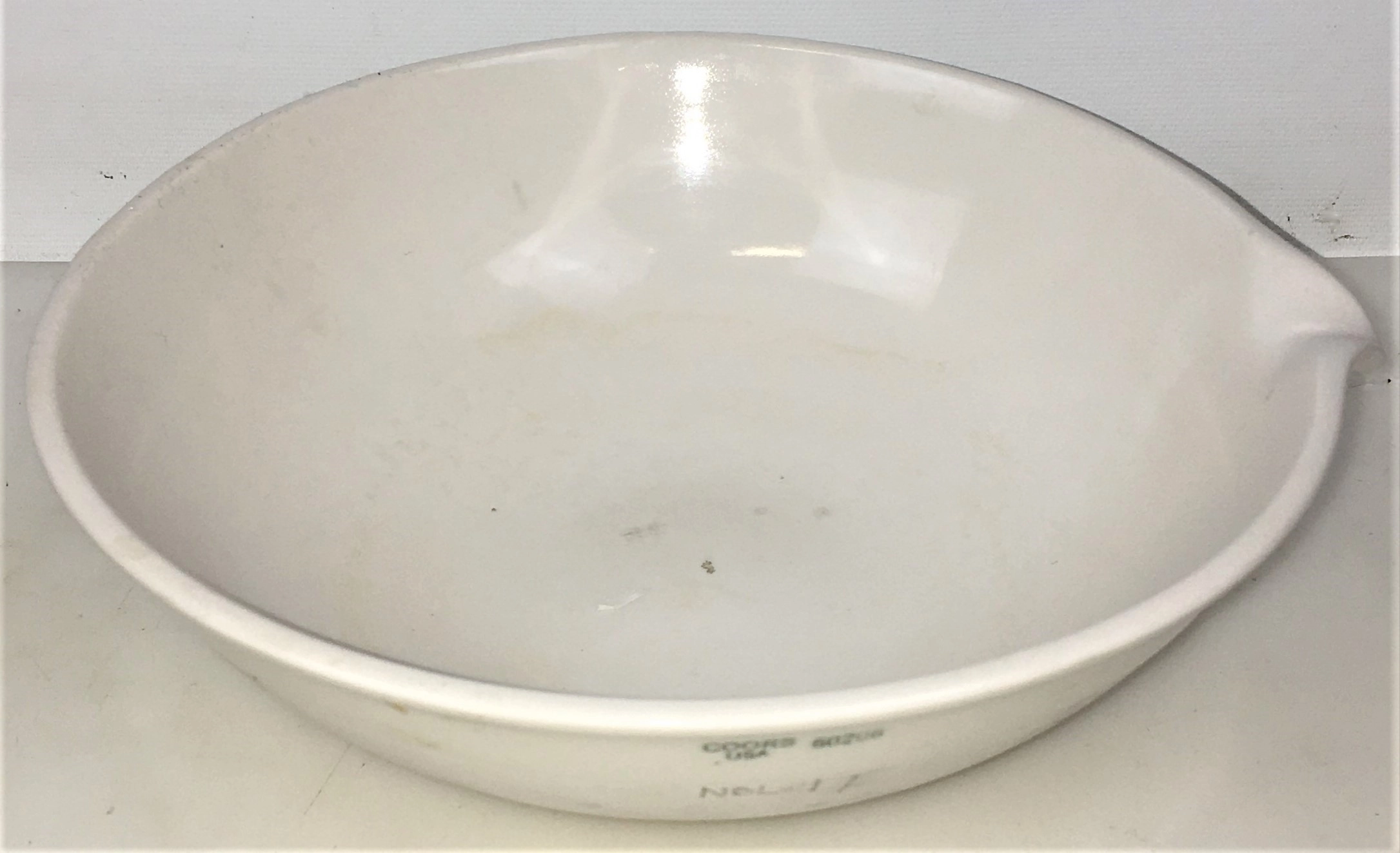 CooksTek 60206 (66206) Evaporating Dish with Pouring Lip - 765mL