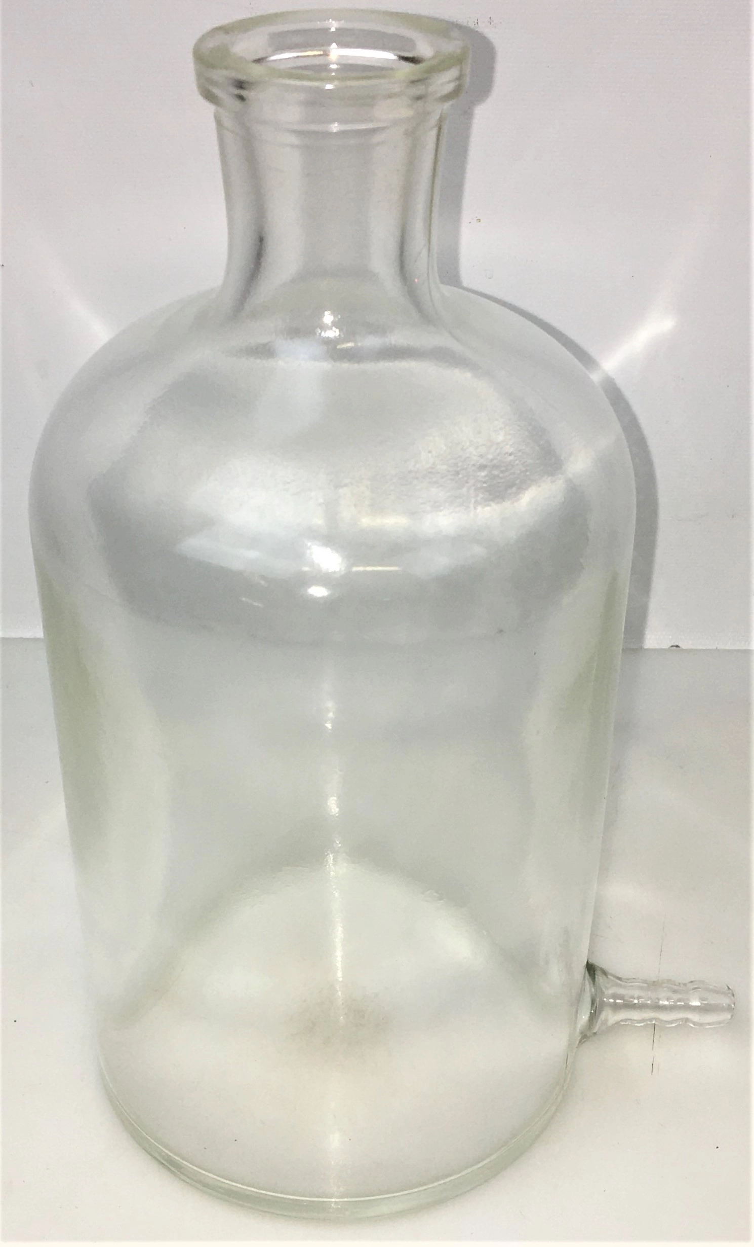 Corning PYREX 1220-1L or Kimble 14607-1000 KIMAX Aspirator Bottle