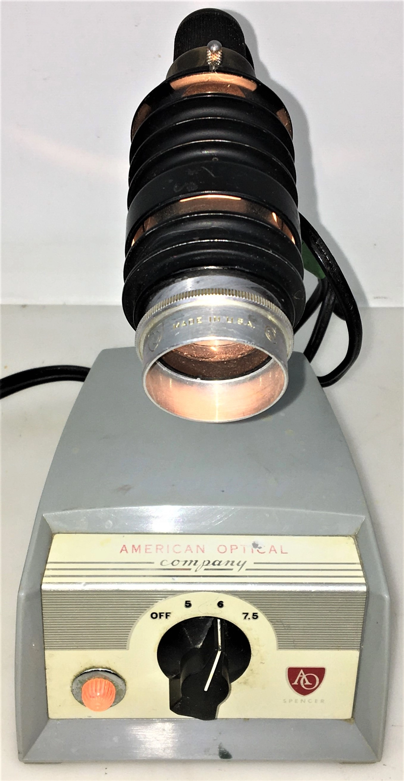 American Optical StarLite 65 Variable Transformer with Lamp