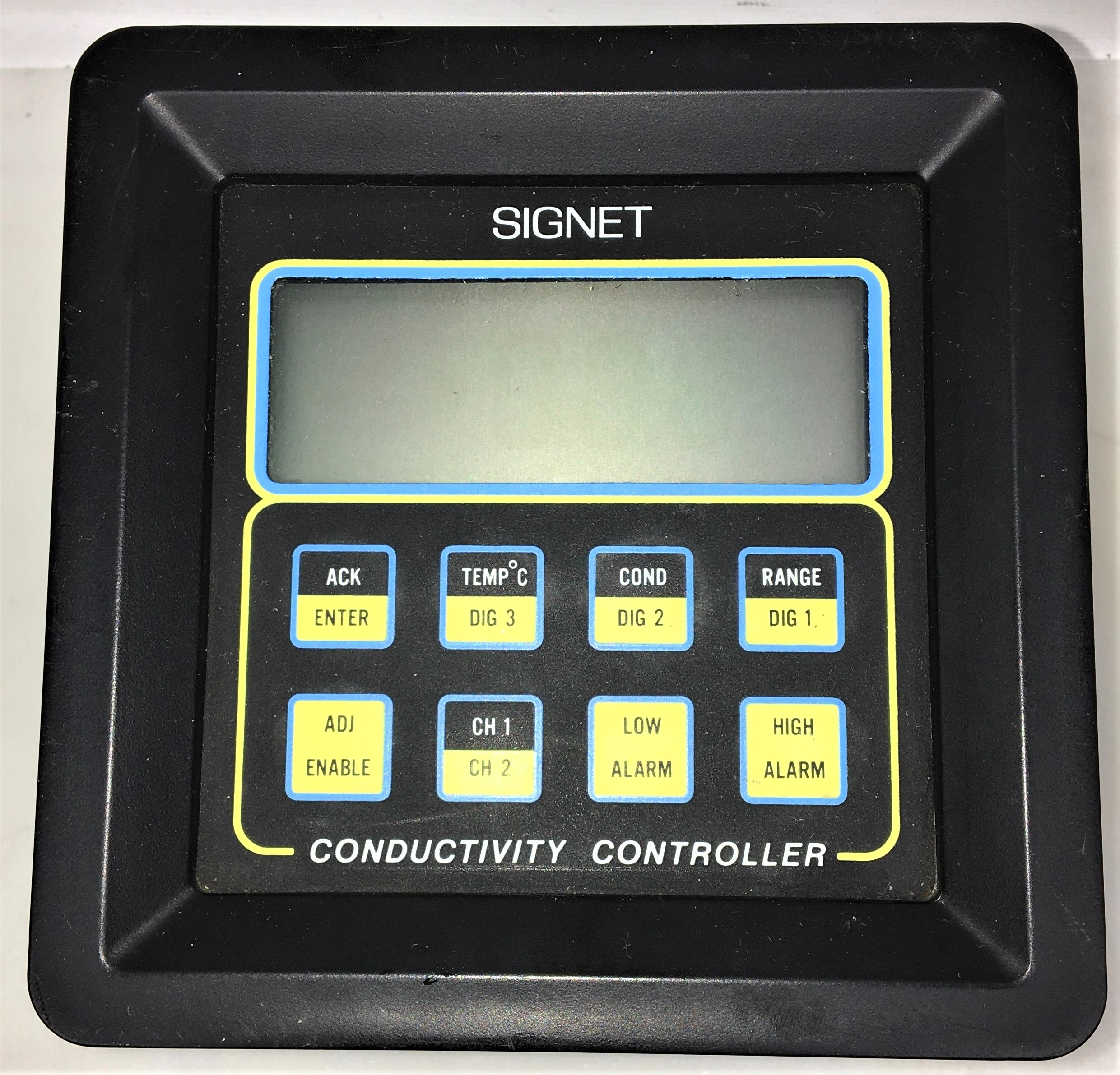 Signet MK811A-3 Conductivity Controller with Sensor