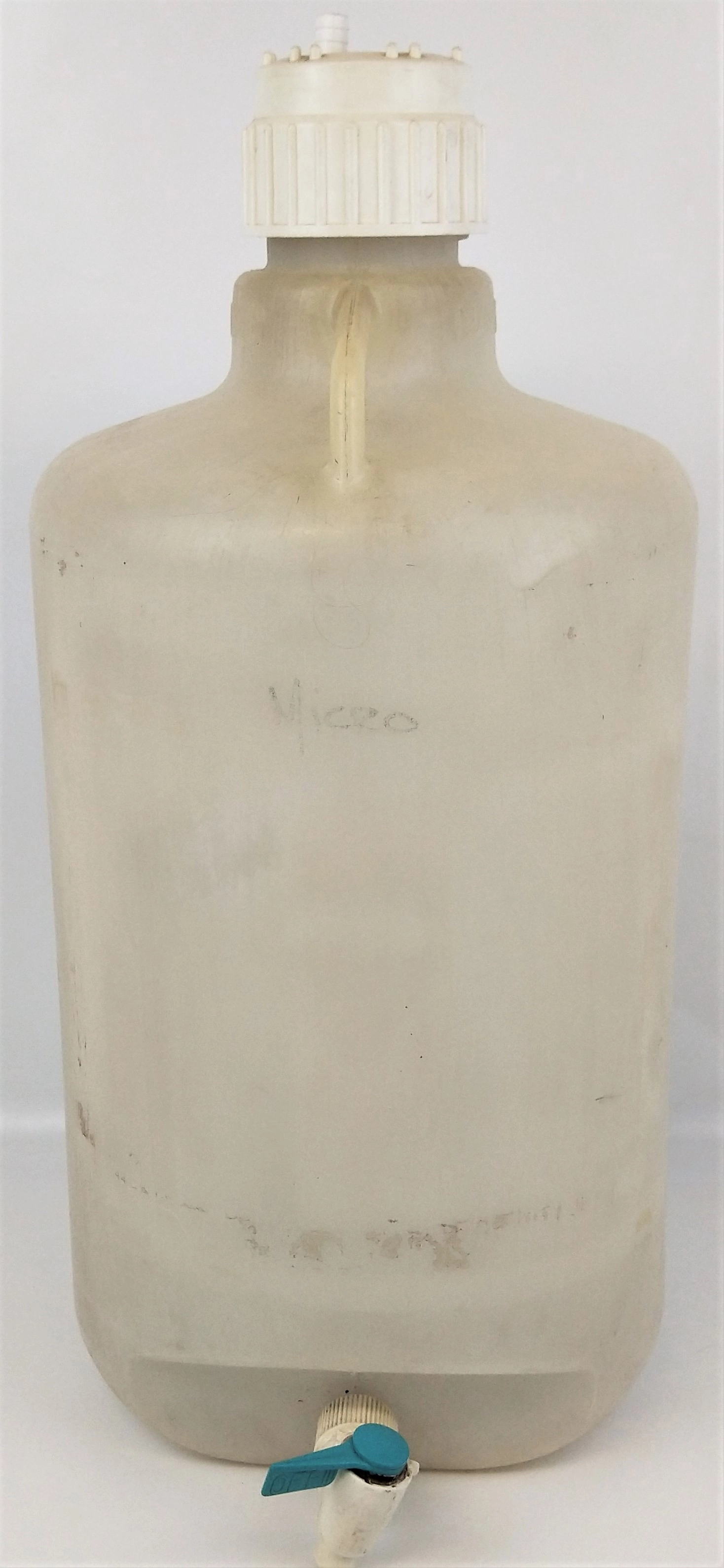 Nalgene 2319-0050 Round Carboy with Spigot - 20L