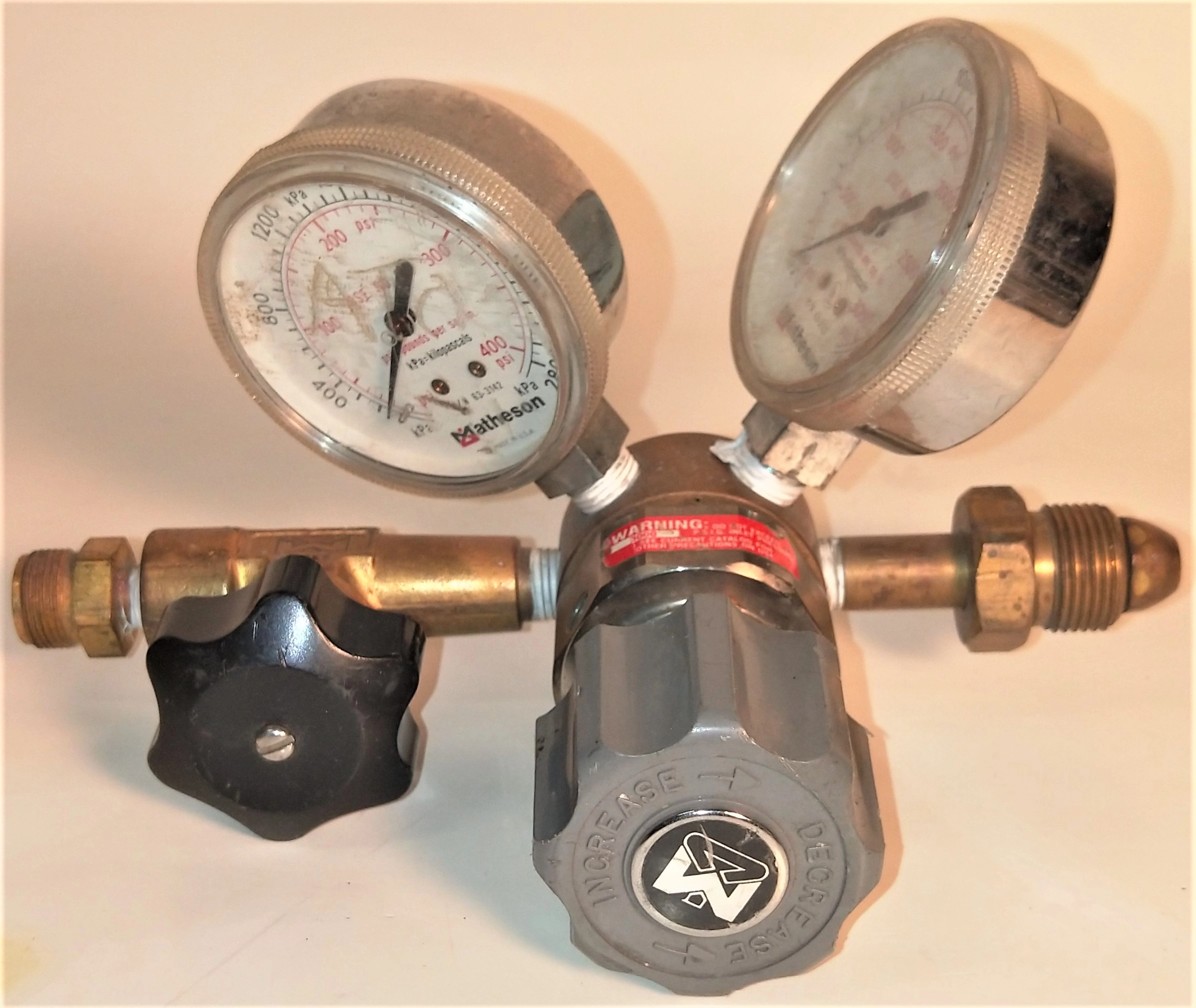 Matheson 3536-N/I Brass Gas Regulator - CGA 580
