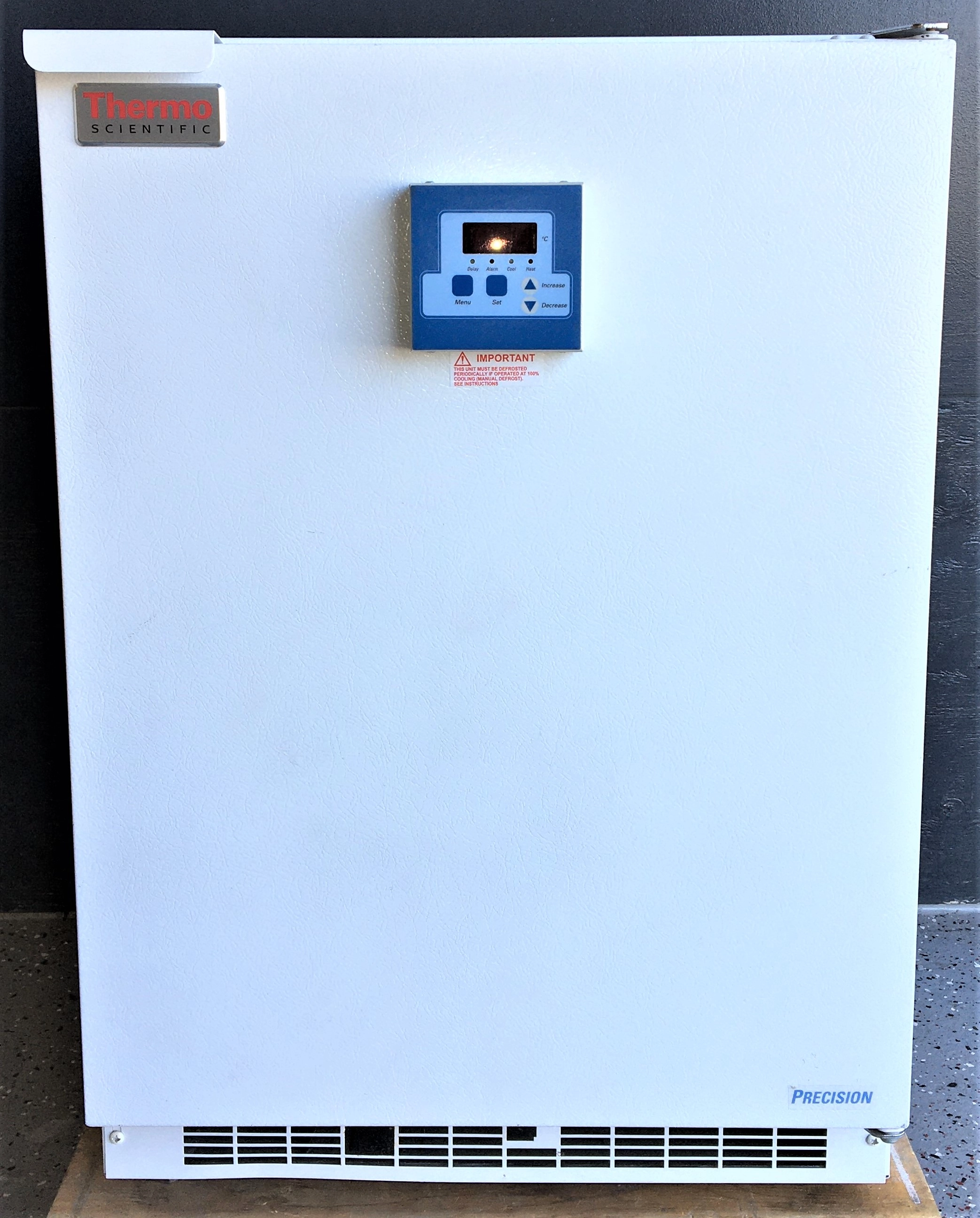 Thermo Precision 3727 Refrigerated Incubator - 6.1 Cu-Ft