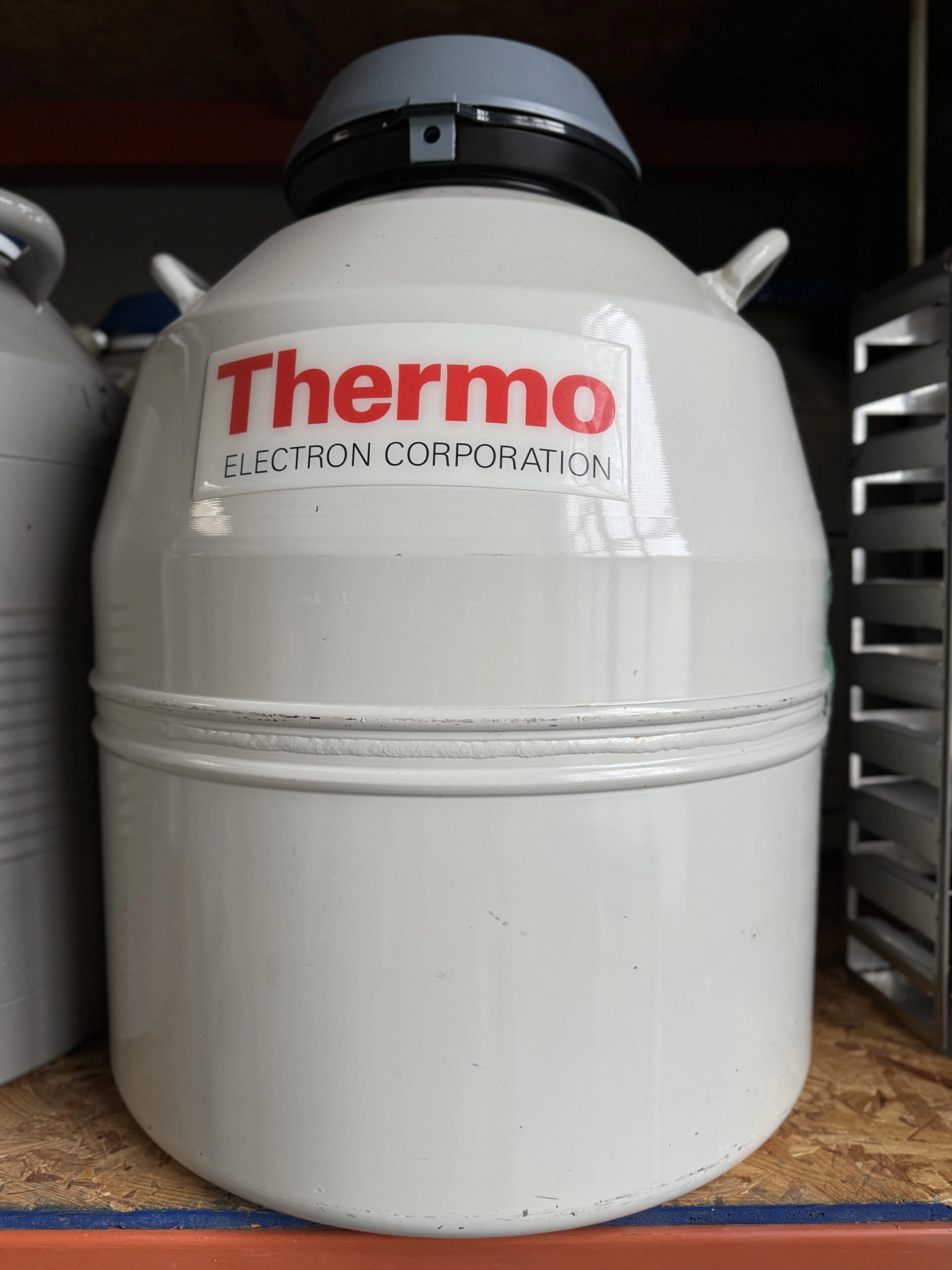 Thermo Electron 8038 Dewar