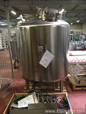 Pierre Guerin 1920 liters stainless steel tank