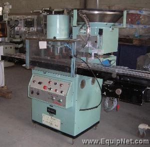 ZANASI PLUGGER CAPPER BOTTLE SEALING MACHINE Model TU 63