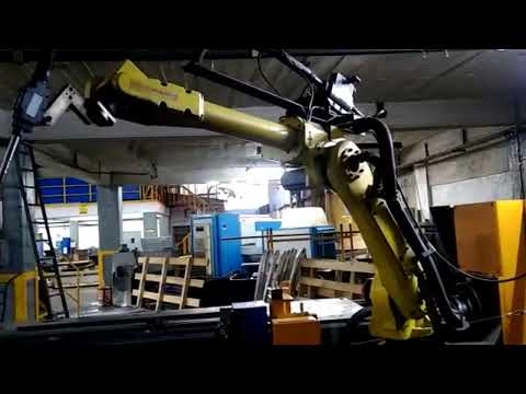 Genesis Systems Group Versa 2 Robotic Welding station With Fanuc Arc Mate 120