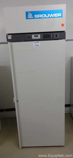 Upright Refrigerator