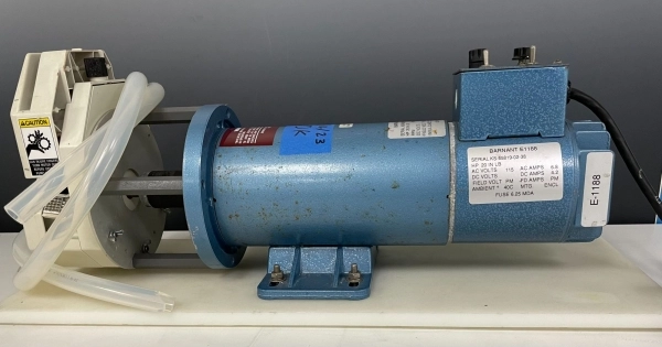 Cole-Parmer Masterflex Metering Pump