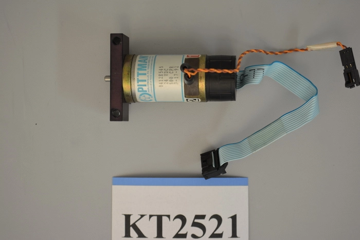 KLA-Tencor | 8412E545, 24 VDC 500 CPR Motor