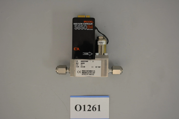 Brooks | 5850EM, 40 SCCM Cl2, Card Edge Mass Flow Controller