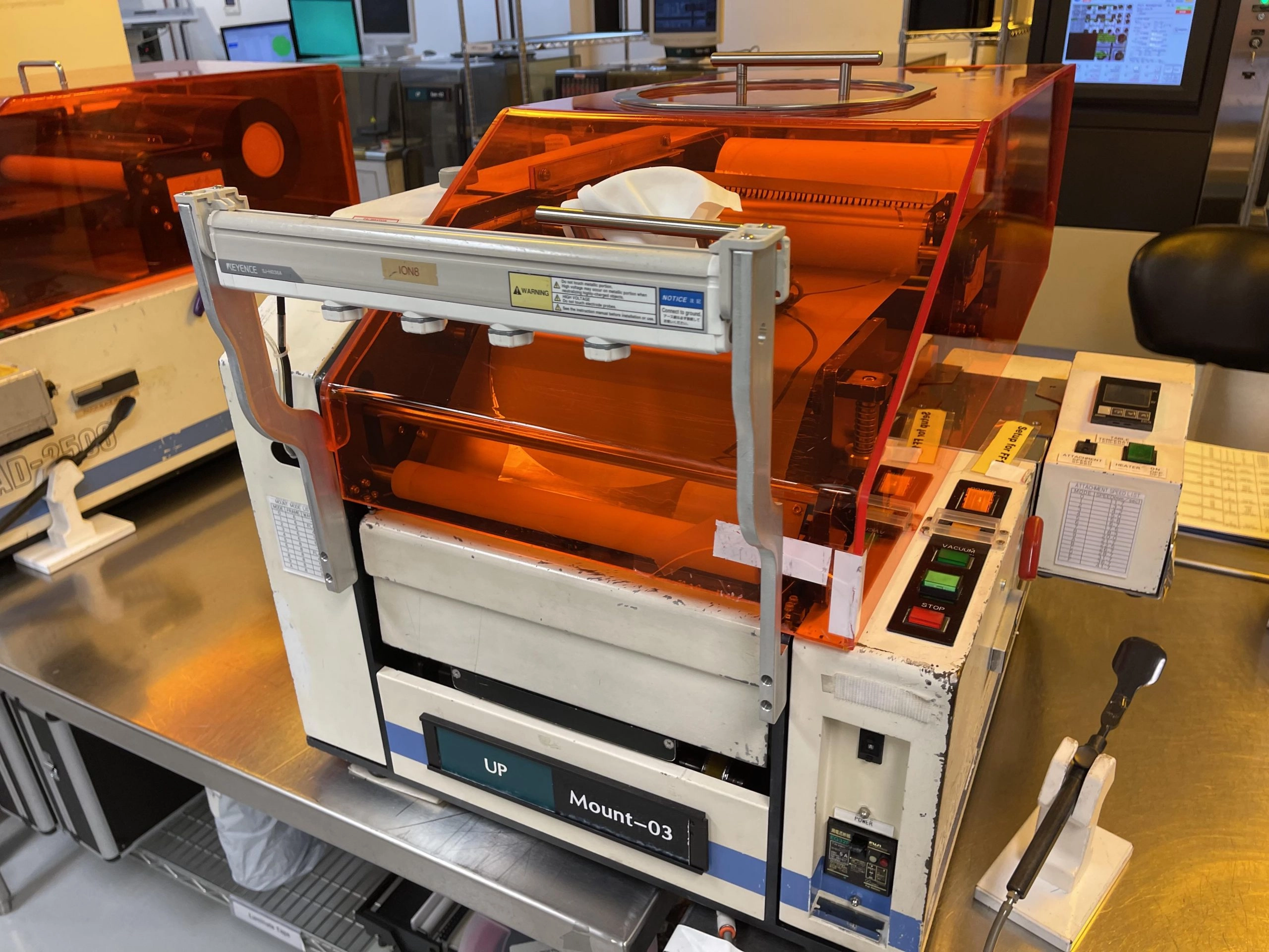 Lintec RAD-2500M/8 Wafer Mounter