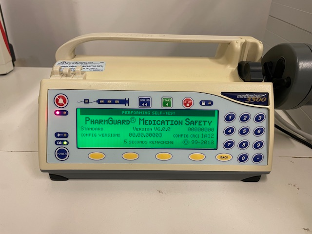 Medfusion 3500 Syringe pump  Infusion therapies - Excellent
