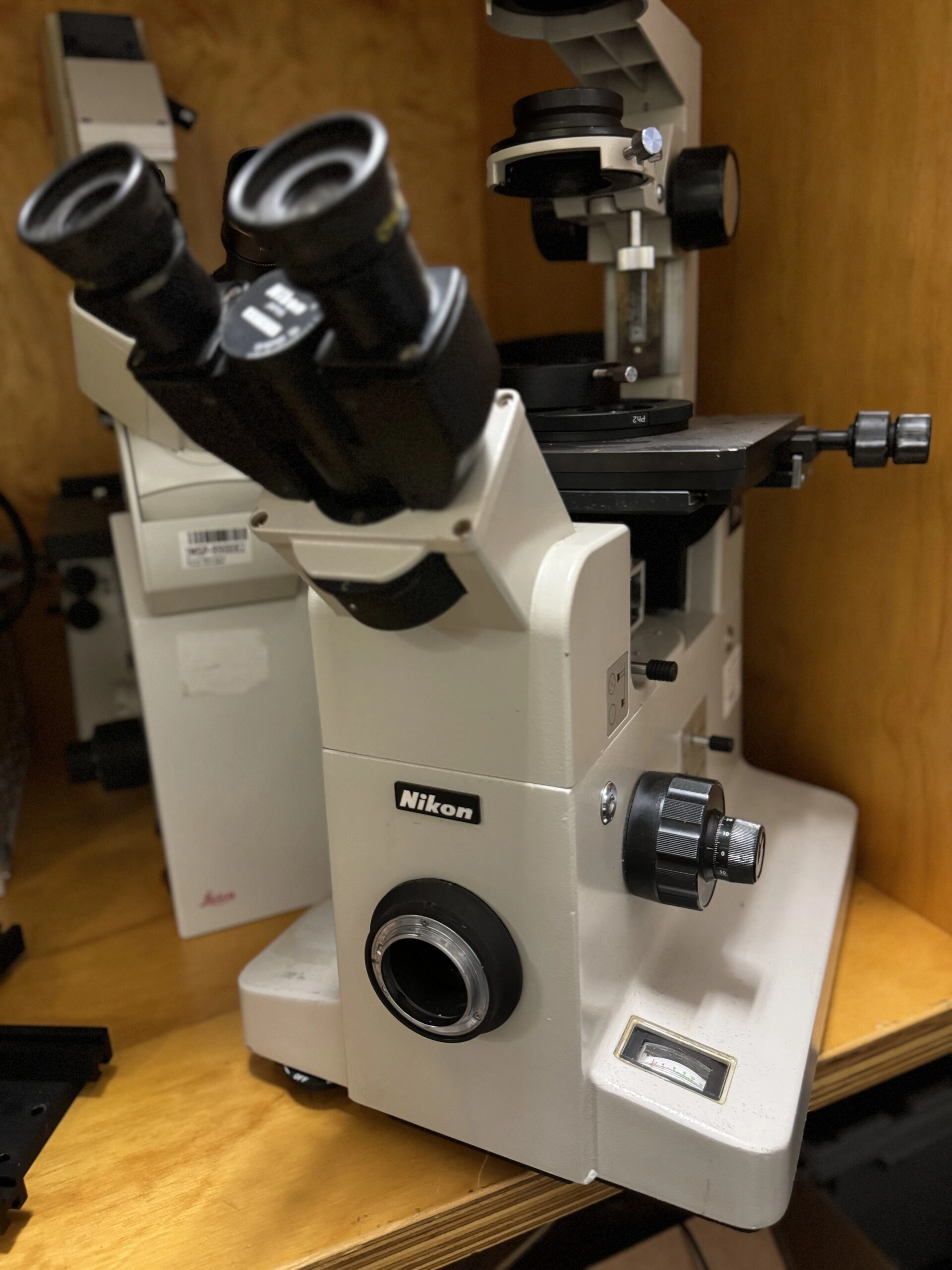 Nikon Diaphot 300 Inverted Phase Contrast Microscope