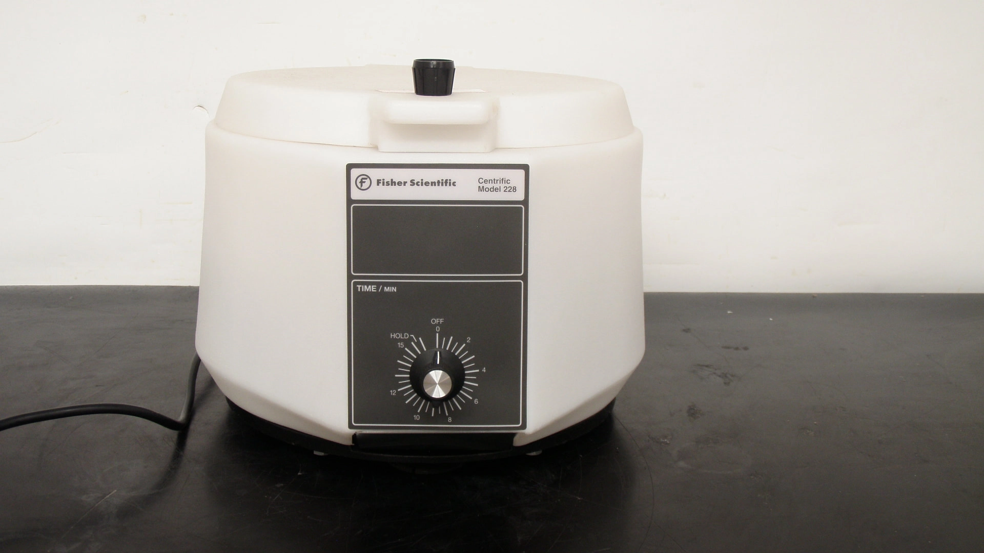 Fisher Scientific  Centrific Table Top Centrifuge, Model 228, Tested!!!