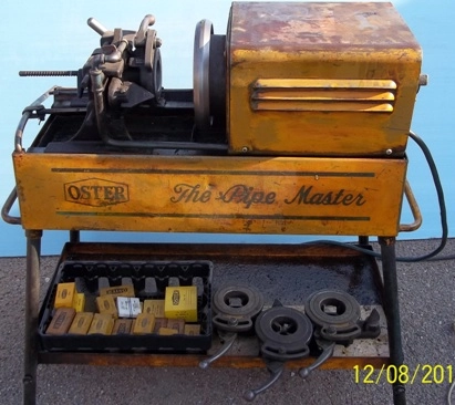 PIPE MASTER BY OSTER PIPE THREADING MACHINE, CAT NO 558-N7-1974, INCLUDES SERVICE BENCH AND VARIOU