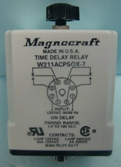MAGNECRAFT MADE IN USA TIME DELAY RELAY W211ACPSOX-7 INPUT: 120 VAC 50/60 HZ ON DELAY TIMING RANG