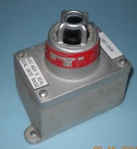 CROUSE-HINDS PUSH BUTTON STATION 11238-B SIZE &frac34;" CAT# EFS2524 J3 M83 MAX VOLTS 125 TOTAL WATTS 6 WAT