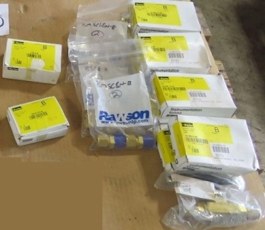 BOXES, 9 PCS PER BOX 1 LOOSE PARKER 8A-B8LJ2-BP BALL VALVE, 6000 PSI - B SERIES