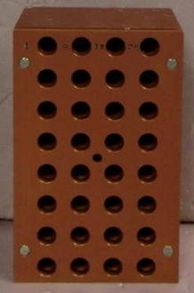 ALUMINUM HEATING BLOCK LENGTH 5 13/16" WIDTH 3 &frac34;" DEPTH 2", 32 HOLES