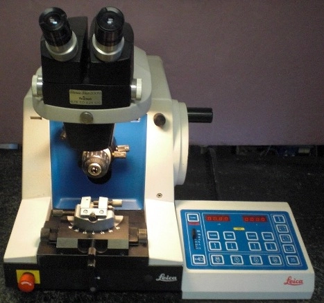 LEICA 2065 REICHERT JUNG SUPERCUT MICROTOME, FABR NO 01971029, 110VAC, 50/60HZ, 63 AMPS, WITH CON