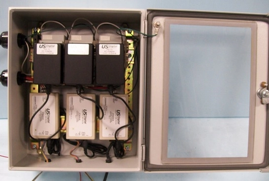 POWER/CONTROL BOX WITH (3) US DIGITAL PS-12 AC ADAPTOR : 9NA0180101 # (1) H00002506, (1) H00002505, 