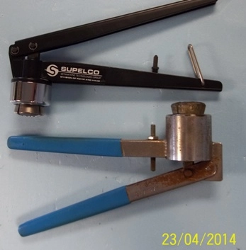 VIAL TOP CRIMPERS 1 = SUPELCO SEPARATIONS TECHNOLOGIES GROUP, BLACK CRIMPER (NEW) 1) HEWLETT PACKARD