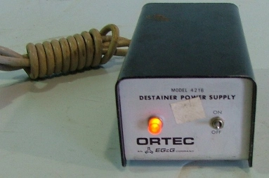 ORTEC DESTAINER POWER SUPPLY MODEL 4216 SER 219 REV 01