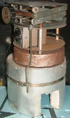 CHROMALOX EDWIN WIEGARD CO HEATER WITH PRECISION SCIENTIFIC BIG JACK ATTACHED 