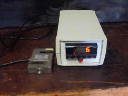 KAROL WARNER MODEL 6545 DIGITAL READOUT WITH TOTAL COMP MODEL TS-10 LOAD CELL