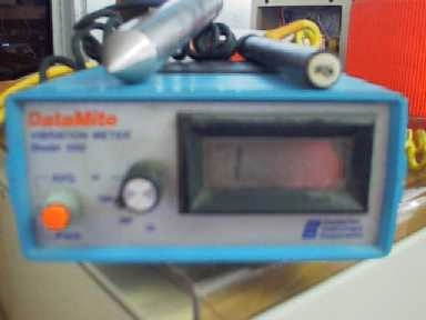 CENTURION INSTRUMENT CORP DATAMITE VIBRATION METER MODEL 1050 321 OPT CODE 011 