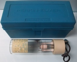 PERKIN ELMER INTESITRON LAMP, PART NO: 303-6045, NO: 40876, CONTINUOUS OPERATING MAXIMUM: 30 MA 4O M