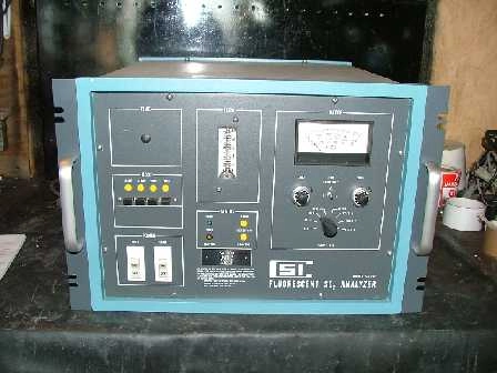 COLUMBIA SCIENTIFIC INDUSTRIES CSI FLUORESCENT SO2 ANALYZER, MODEL: SA 700, TYPICAL : 15312, FLOW SE