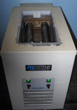 FTS SYSTEMS INC MINI-SHELL, SHELL BATH FREEZER MODEL# SF-1A : SF069401 VOLTS: 120 AMPS:5 Hz: 60 WIR