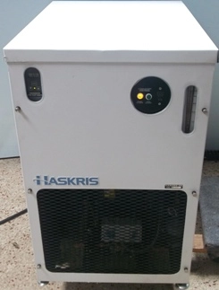 HASKRIS CO CHILLER, MODEL: R100, NO:H-A14413, POWER: 208/230 VOLTS, CONDENSING UNIT HP: 1, TOTAL 