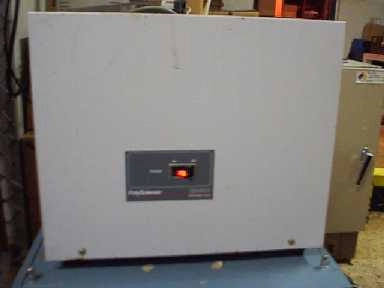 POLYSCIENCE FLOW THROUGH CHILLER MODEL KR-60A, 303301 I HOOKED THIS TO A CIRCULATING BATH FULL OF AN