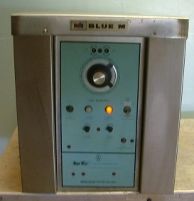 BLUE M CONSTANT TEMPERATURE BATH HEATS UP BUT DOES NOT AGITATE 7 GALLONS MODEL MW-1120A-1 LINE VOLTA