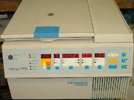 BIOFUGE 17RS HERAEUS SEPUTECH CENTRIFUGE, MODEL: 2511, REFRIGERATED, NO ROTOR : 14996BPOWERS UP BUT