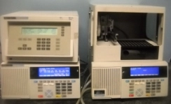 PERKIN ELMER LIQUID CHROMATOGRAPH SYSTEM CONSISTING OF: PERKIN ELMER SERIES 200 LC, 200 LC AUTO SAMP