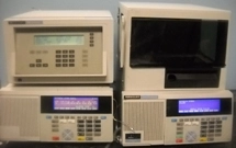 PERKIN ELMER LIQUID CHROMATOGRAPH SYSTEM CONSISTING OF: PERKIN ELMER SERIES 200 AUTO SAMPLER SERIES 