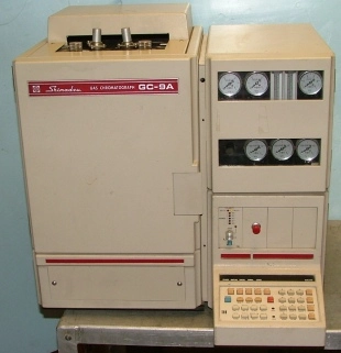 SHIMADZU GAS CHROMATOGRAPH GC-9A MODEL GC-9A NO 43159TE 115VAC 17A 50/60HZ 221-25129