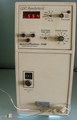 LDC ANALYTICAL SPECTROMONITOR 3100 VARIABLE WAVELENGTH DETECTOR WAVE LENGTH NM 049002 MADE IN USA LD