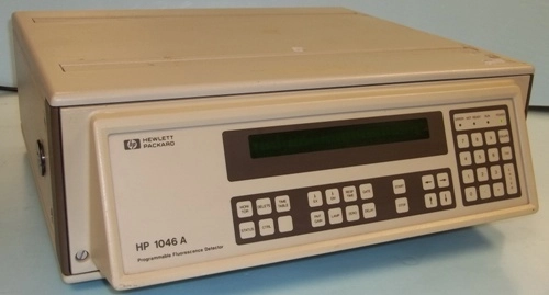 HEWLETT PACKARD HP 1046 A PROGRAMMABLE FLUORESCENCE DETECTOR : 2702G00899 100-120V 1A PLUS: OZONE KI