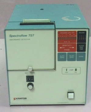 KRATOS ANALYTICAL SPECTROFLOW 757 ABSORBANCE DETECTOR, : 9000-7571, : 2779-TMBH, VOLTAGE: 115, AMPS: