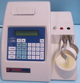 EM SCIENCE AQUASTAR C3000 TITRATOR, TYPE AQ-7, MFG NO: 81322-09, VOLTS: 110, FREQ: 60 HZ, MADE IN 