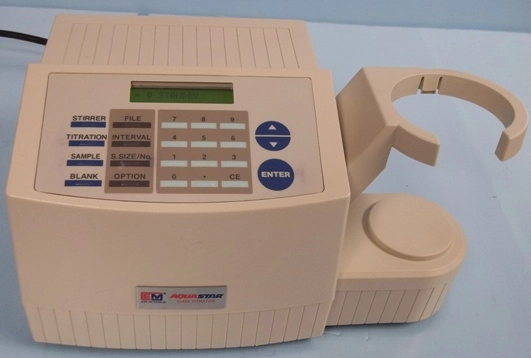 EM SCIENCE AQUASTAR TITRATOR MODEL: C-400, MFG# 81401-10, 100-240 VAC, 50/60HZ DIGITAL READ OUT, TOU